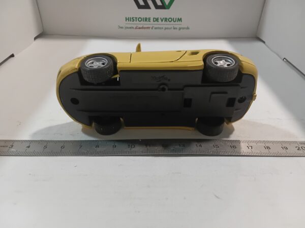 Porsche Boxter Jaune Maisto 1/36 – Image 5