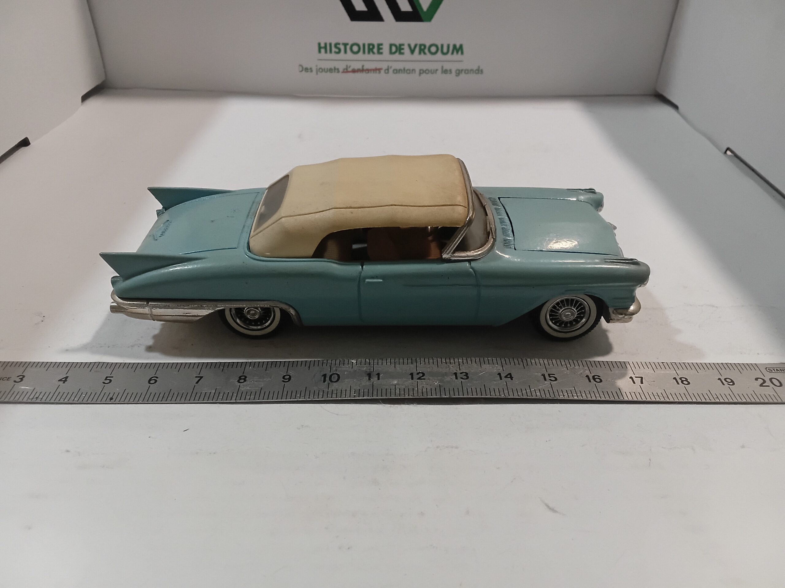 Cadillac Eldorado Biarritz 1957 Solido 1/43 Bleue – Image 4