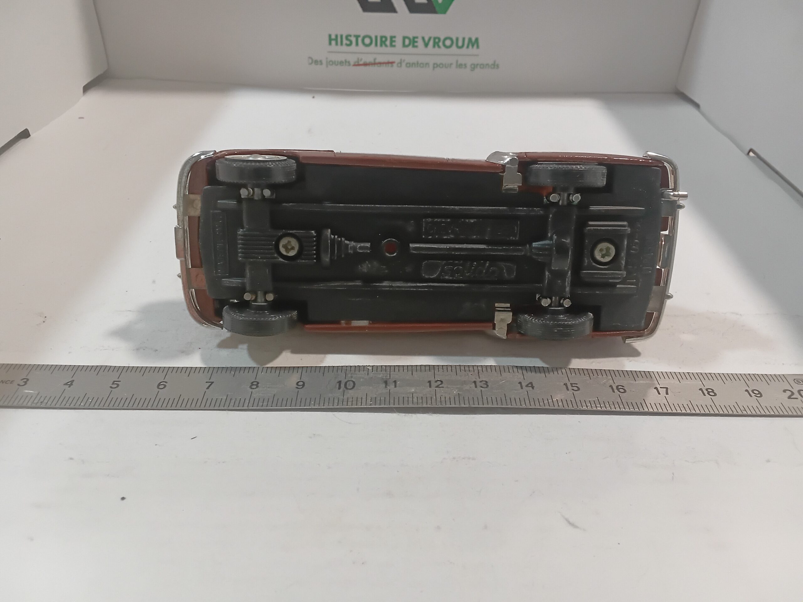 Chevrolet 1950 Marron n°4508 Solido 1/43 – Image 5