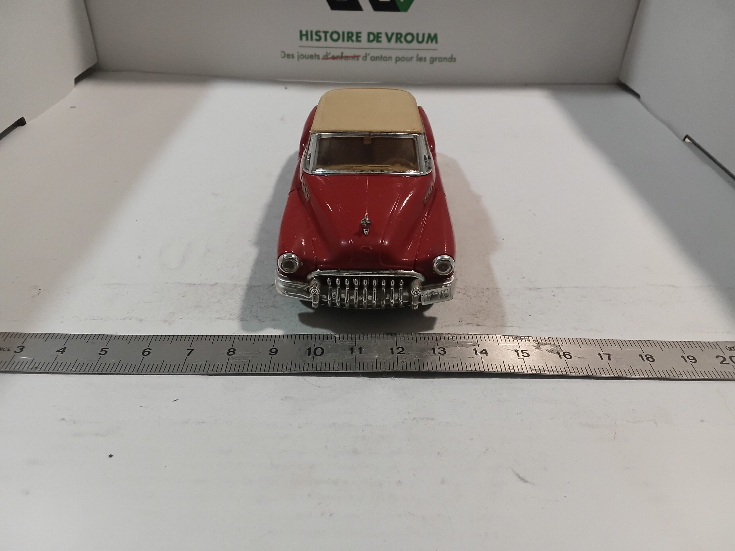 Buick 1950 Cabriolet Rouge Solido 1/43 – Image 2