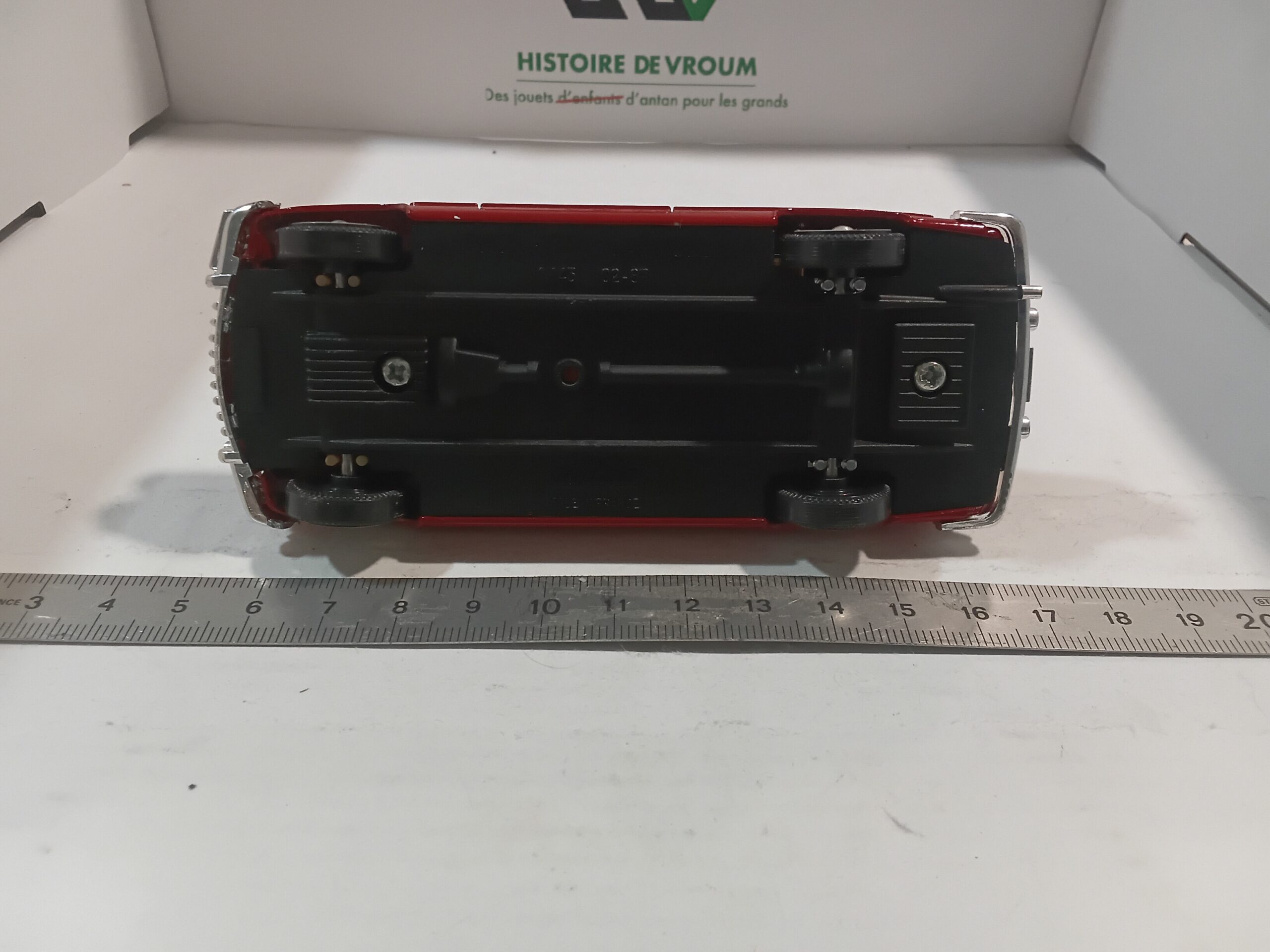 Buick 1950 Cabriolet Rouge Solido 1/43 – Image 5