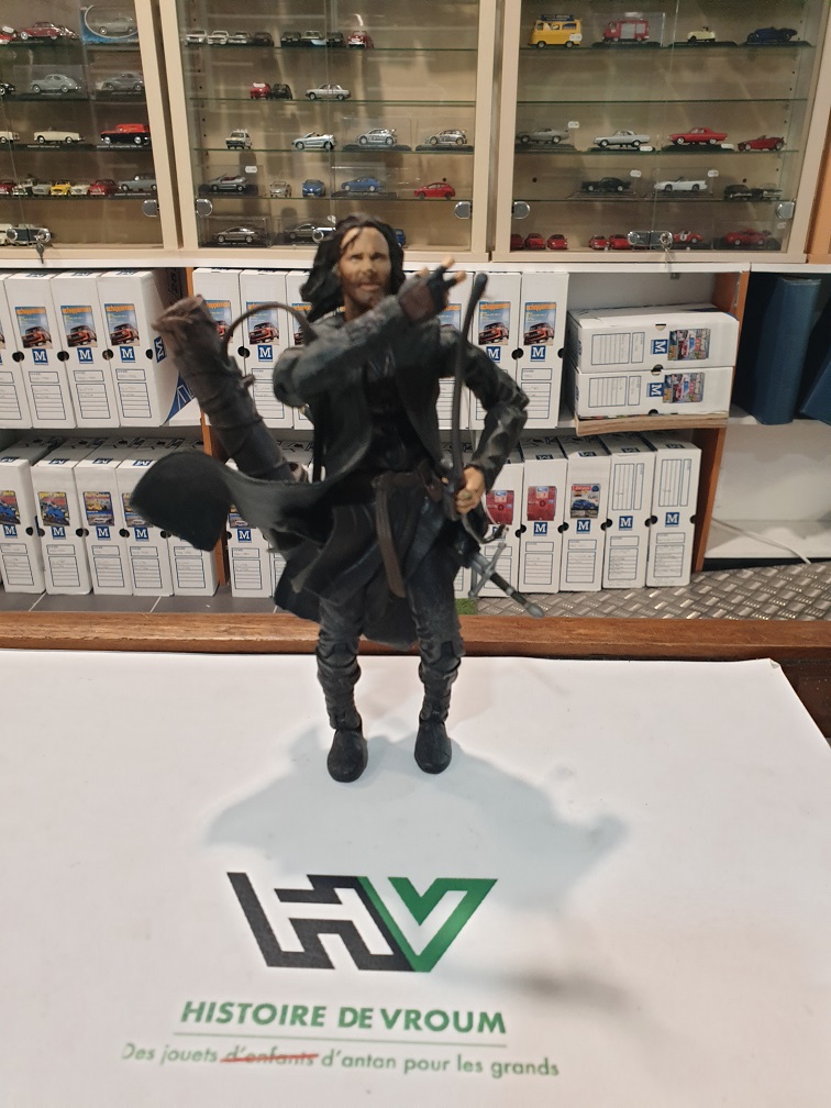 Figurine Marvel - le seigneur des anneaux avec accessoires
