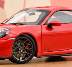 Porsche 911 Carrera 2025 Rouge Indien 1/18