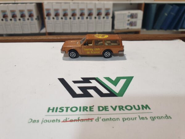 Miniature Majorette Volvo 245 DL 1/60 "Touring Club de France"