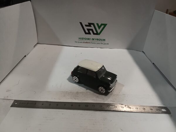 Mini Cooper Burago Verte 1/43 – Image 5
