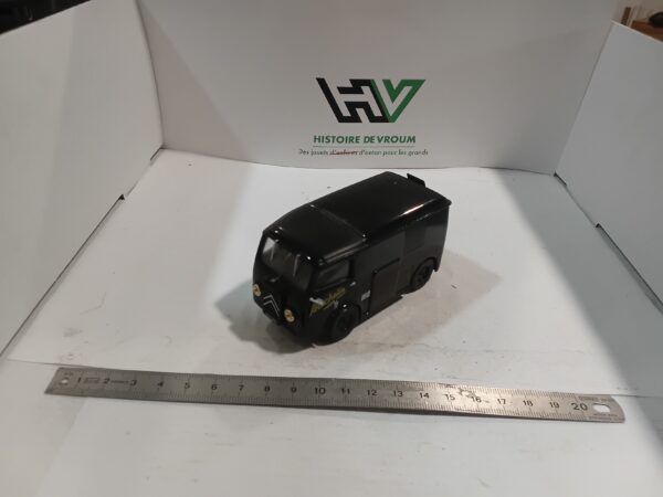 Citroën Tub Altaya 1/43 Noire Michelin – Image 5