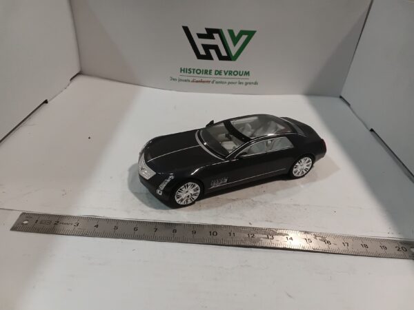 Cadillac Sixteen Black 2003 1/43 Norev – Image 4