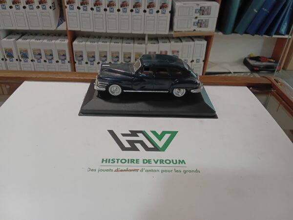 Chrysler Windsor 1946 Bleu Solido 1/43