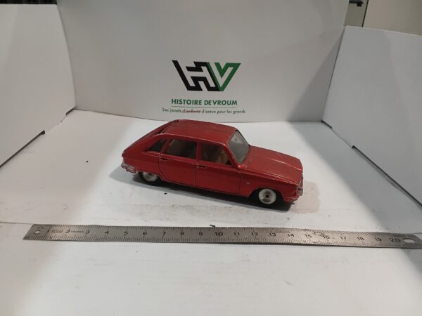 Renault 16 Rouge Solido 1/36 – Image 5