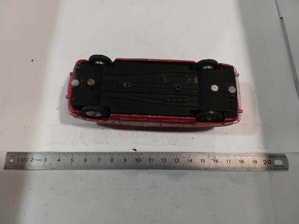 Renault 16 Rouge Solido 1/36 – Image 6