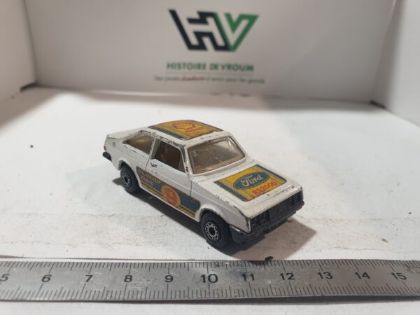 Miniature Matchbox Superfast Ford Escort RS2000 (1978) (1) – Image 4