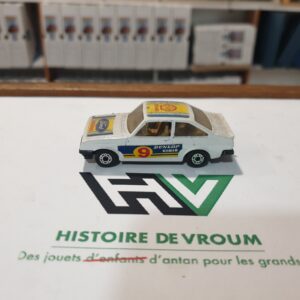 Miniature Matchbox Superfast Ford Escort RS2000 (1978) (2)