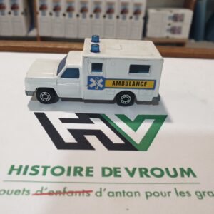 Miniature Matchbox Superfast n°41 - Ambulance Blanche - Très Bon État Collection