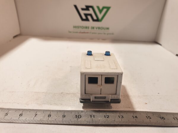 Miniature Matchbox Superfast n°41 - Ambulance Blanche - Très Bon État Collection – Image 6