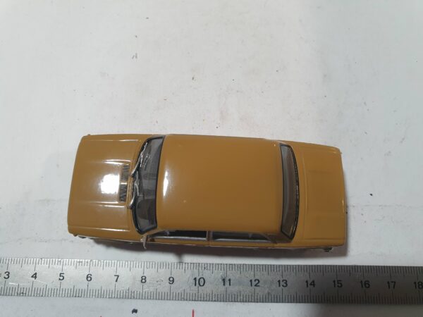 Miniature Fiat 124 L - NEUVE 1/43 - Collection Presse – Image 8