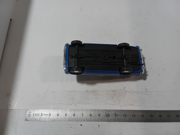 Taxi Lada 1200 Bleue 1980 1/43 – Image 4