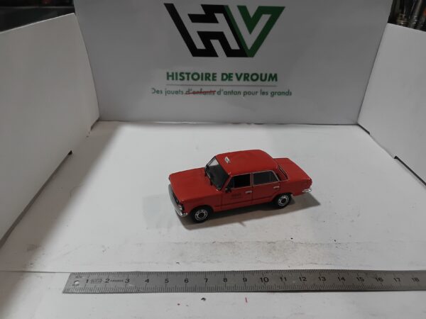 Fiat 125P Taxi Warszawa Rouge 1/43 – Image 5