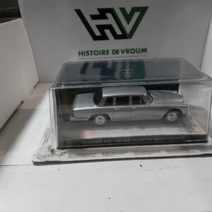 Mercedes 600 - On Her Majesty's Secret Service 007 James Bond + livret