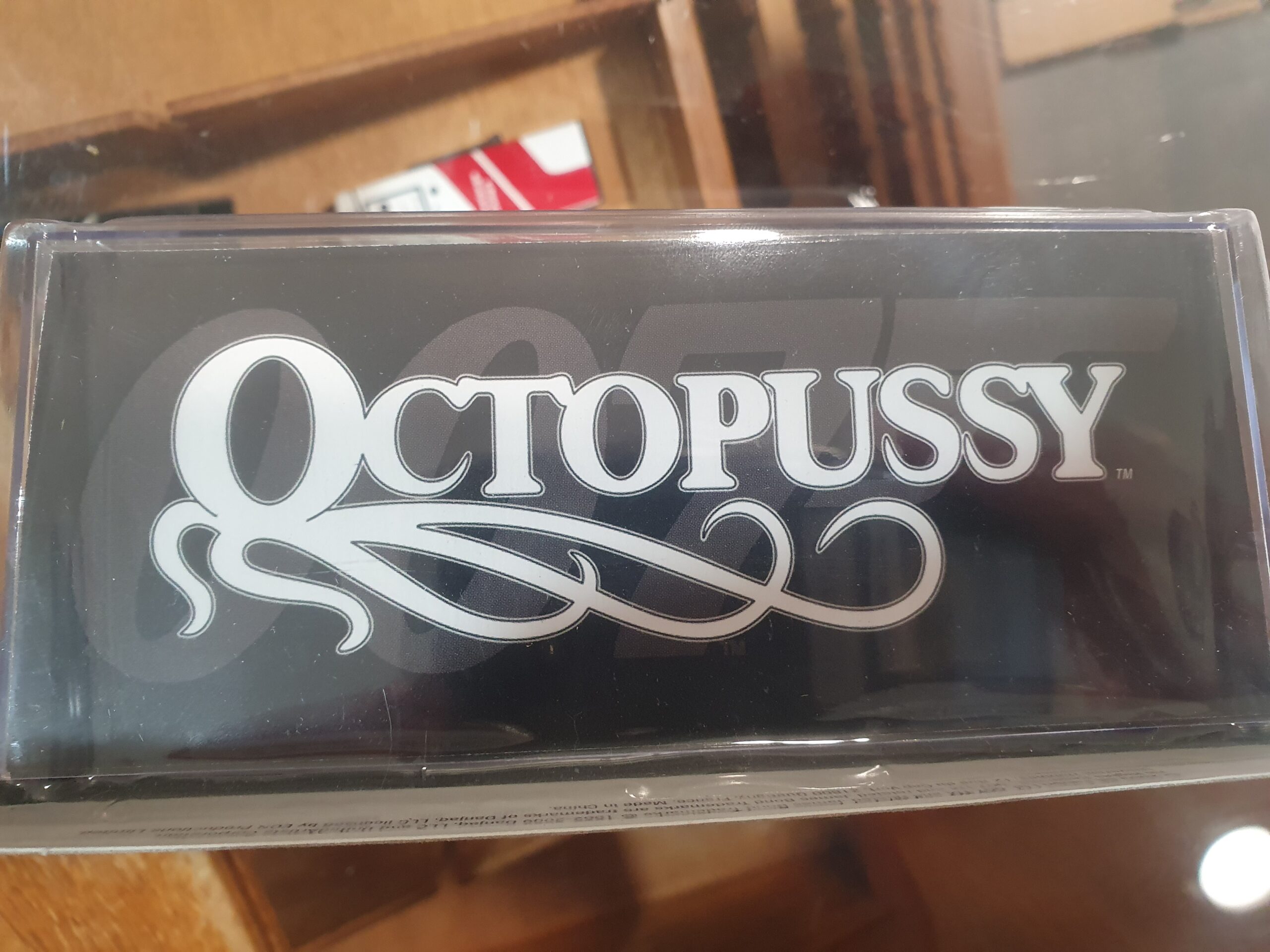 Miniature Alfa Romeo GTV6 1/43 - James Bond 007 Octopussy - Neuf sous Blister+ Livret – Image 6