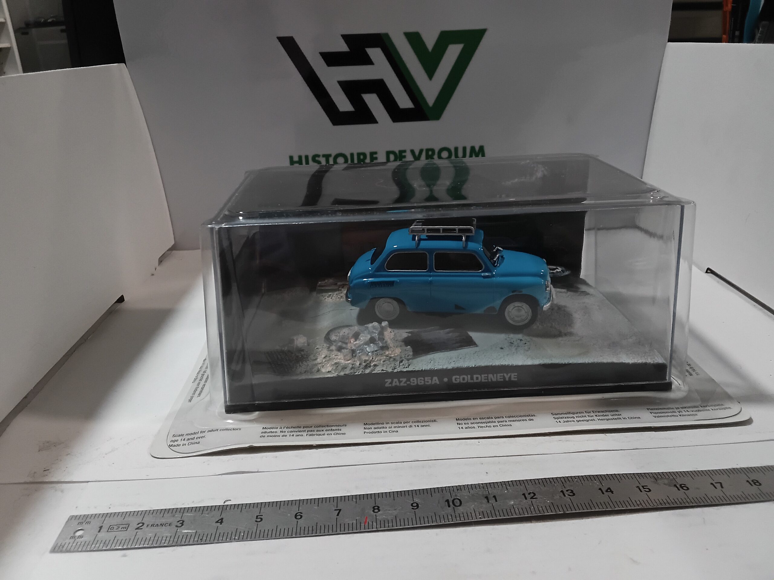 Zaz-965A - Goldeneye 007 James Bond + livret