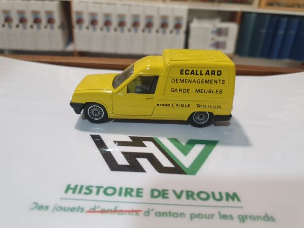 Miniature Solido 1/43 - Renault Express Jaune Publicitaire ECALLARD Déménagements (L'Aigle)