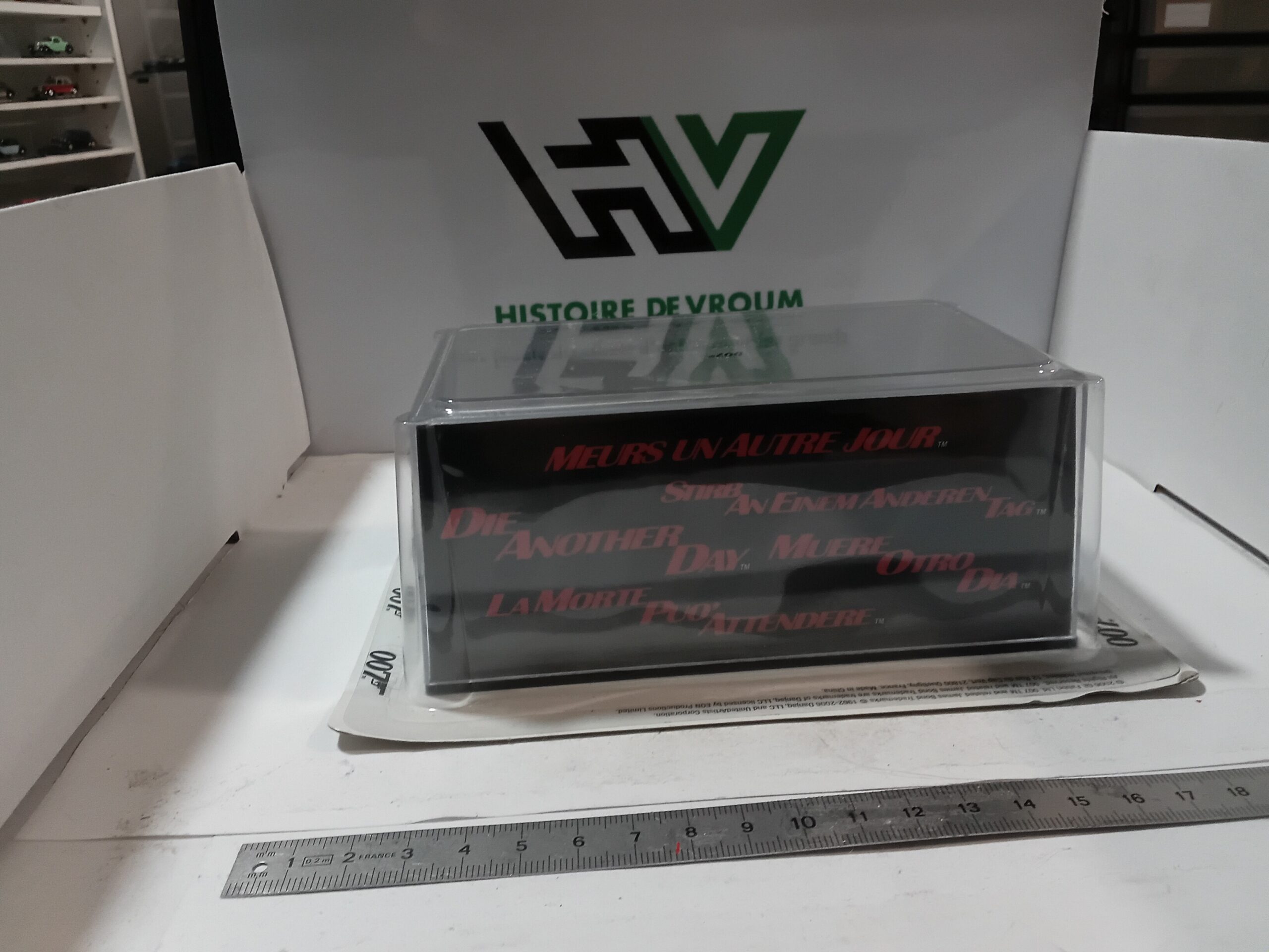 Jaguar XKR - Die Another Day 007 James Bond + livret – Image 6