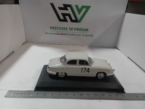 Miniature Panhard PL17 Rallye Monte-Carlo 1961 - N°174 - 1/43 - Altaya/IXO – Image 5