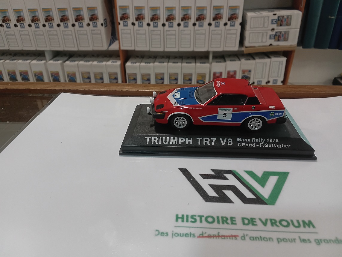 🇬🇧 Miniature 1/43 RALLYE - TRIUMPH TR7 V8 Gr.4 - LÉGENDE ANGLAISE (Presse)