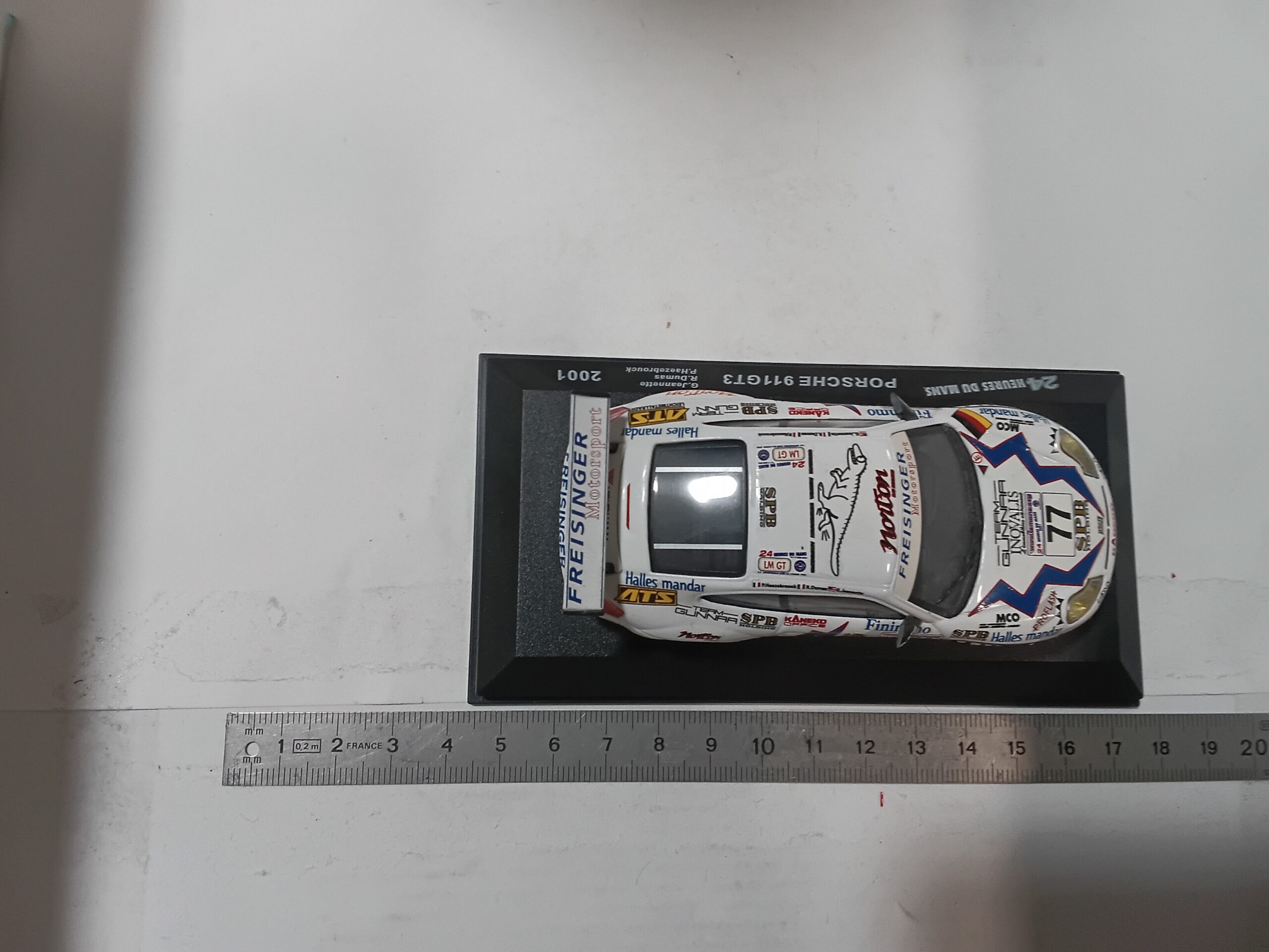 MINIATURE 1/43 - PORSCHE 911 GT3 R N°77 (Freisinger) - 24H DU MANS 2001 - ALTAYA IXO – Image 6
