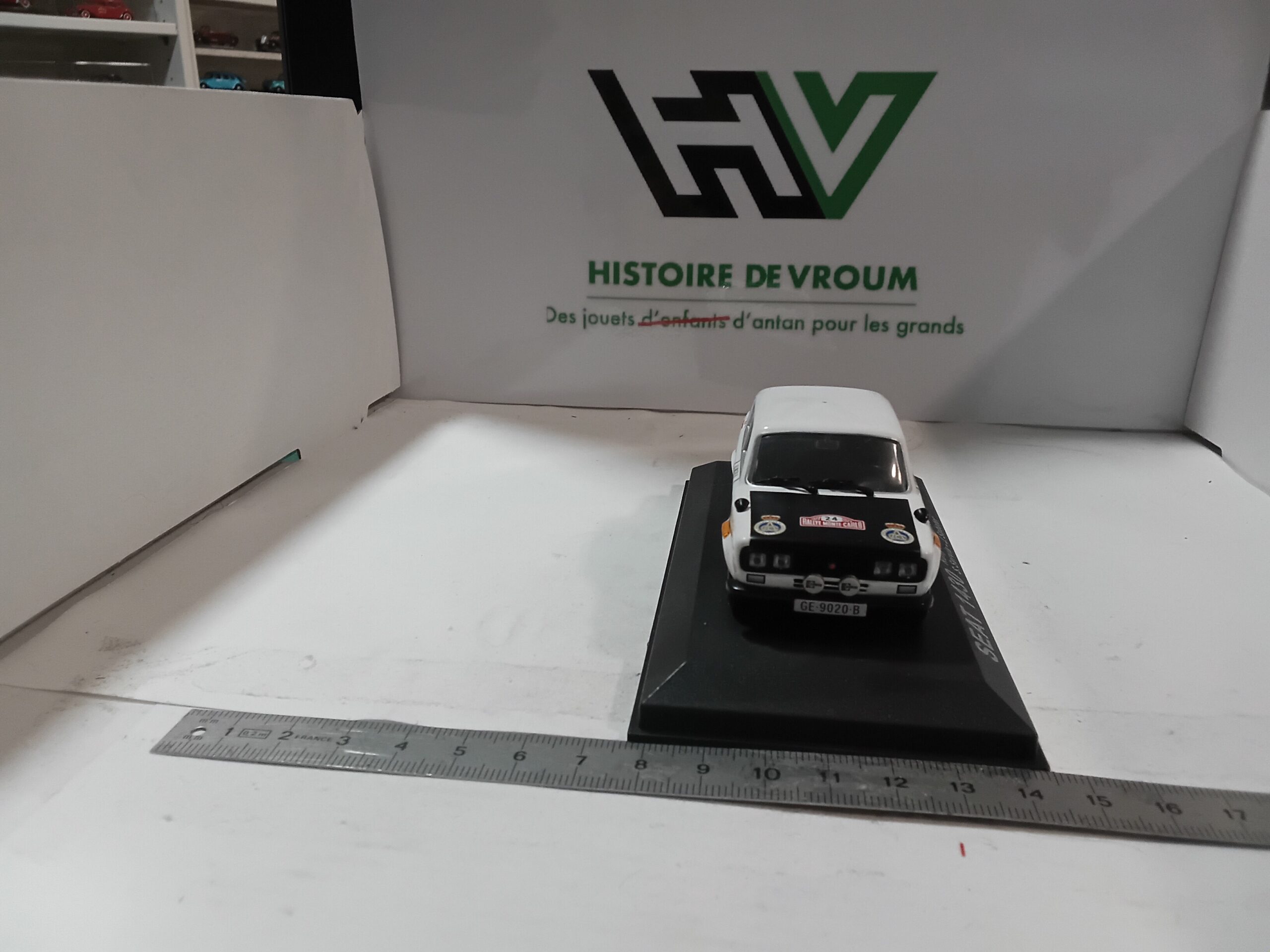 Seat Cordoba WRC #7 - Safari Rally 2000 - Auriol/Giraudet - Altaya 1/43 – Image 6