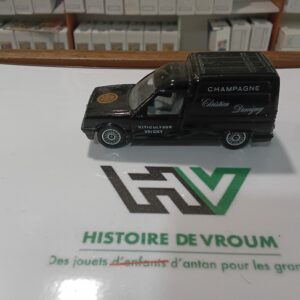 Miniature Solido 1/43 - Renault Express " Champagne Christian Dravigny " Noire