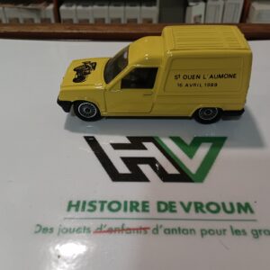 Miniature Solido 1/43 - Renault Express " St Ouen l'Aumone " Jaune