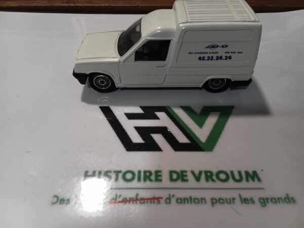 Miniature Solido 1/43 - Renault Express " Bip Bip " Blanche