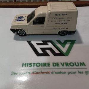 Miniature Solido 1/43 - Renault Express " La Maison des Trains 75009 Paris " 1889/1989 Beige