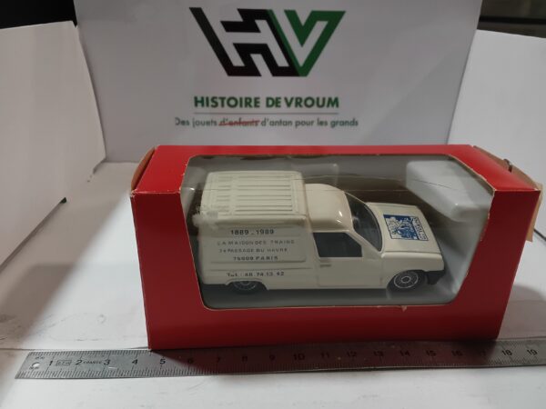 Miniature Solido 1/43 - Renault Express " La Maison des Trains 75009 Paris " 1889/1989 Beige – Image 5
