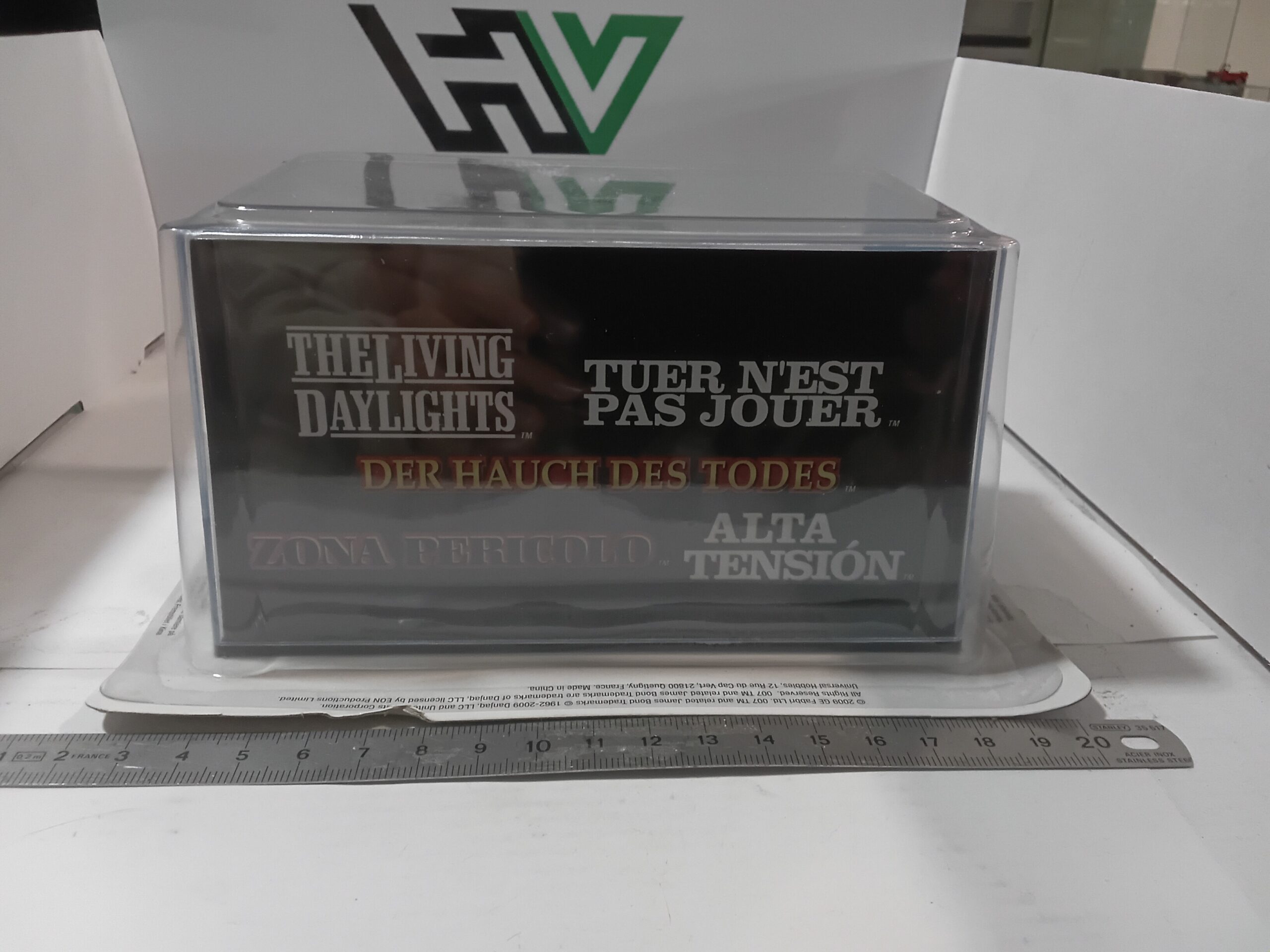 Land Rover Lightweight - The Living Daylights 007 James Bond + livret – Image 7