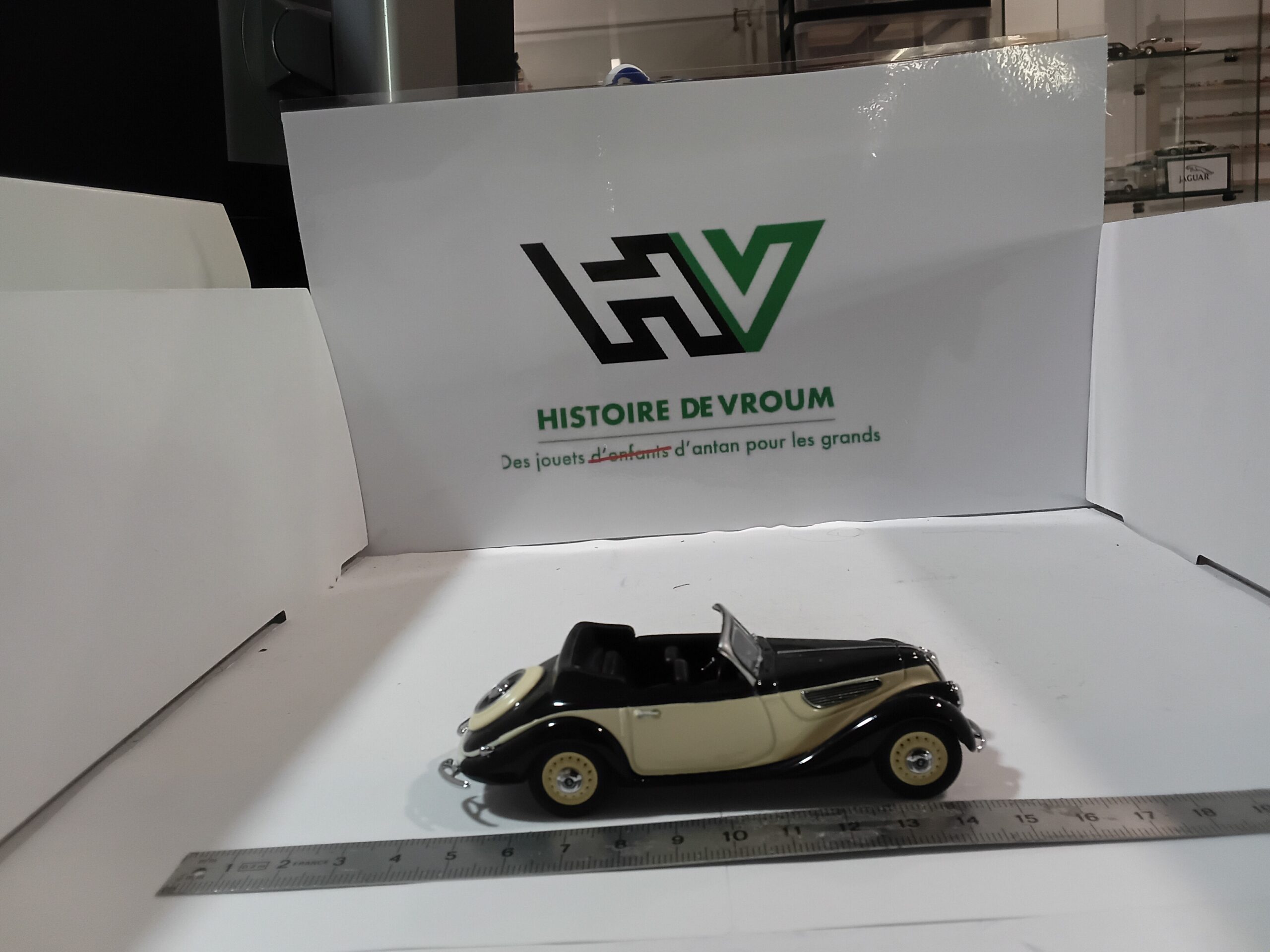 BMW 327 Cabriolet 1/43 Noir/Beige Details Cars 1941 – Image 5