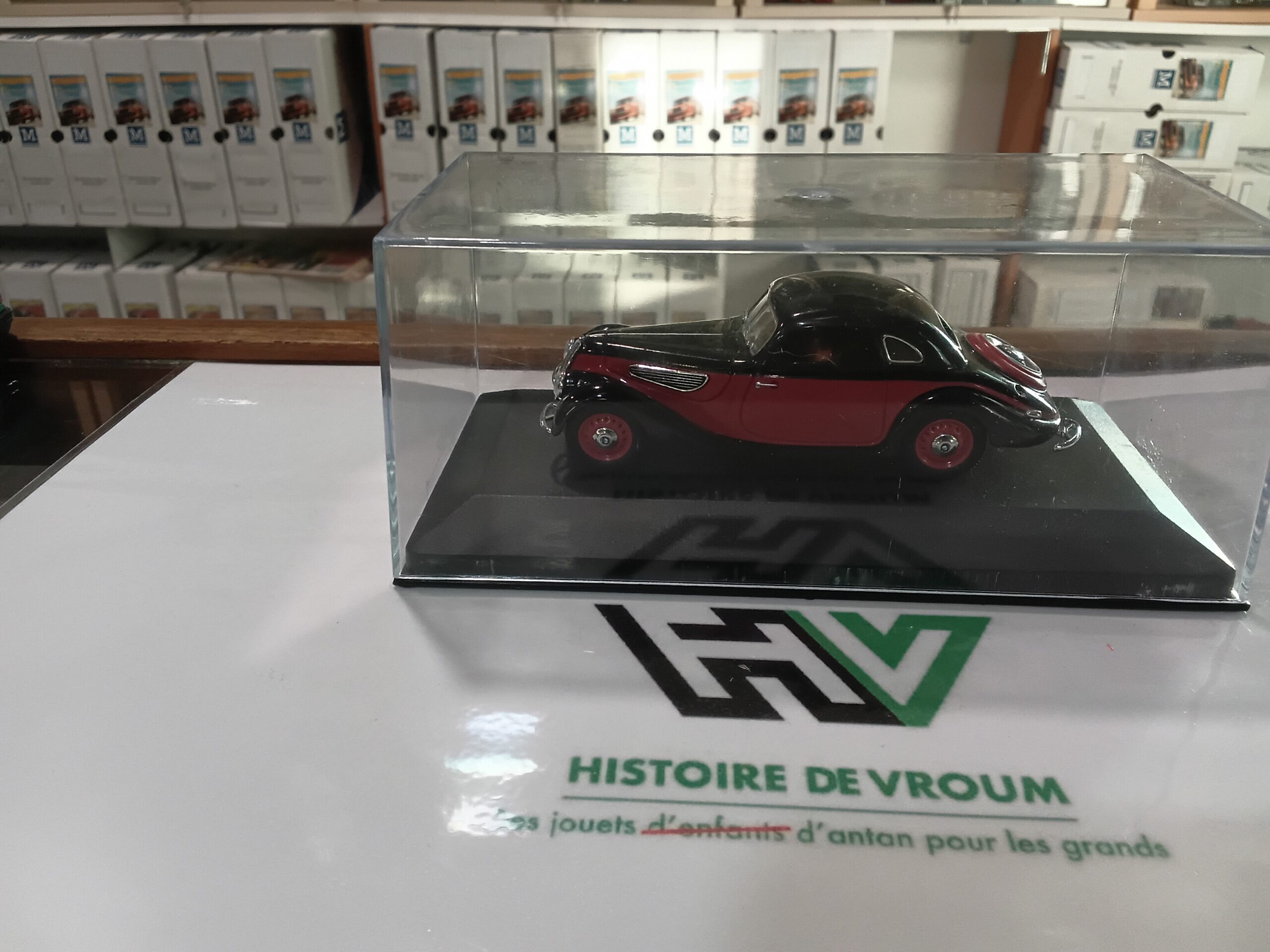 BMW 327 1/43 Noire/Rose Details Cars