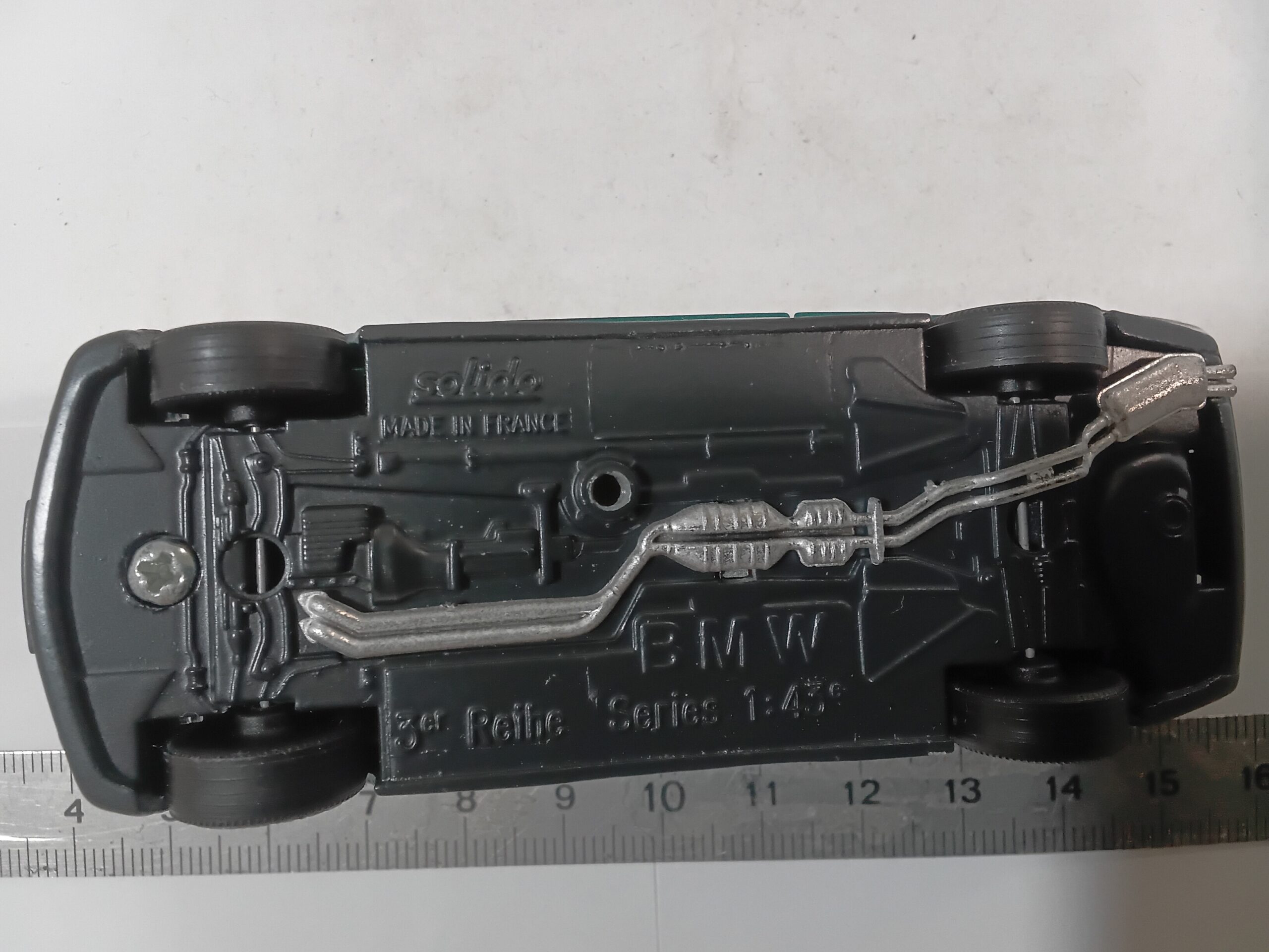 BMW 3er Reihe Serie 1/43 Verte Solido – Image 8