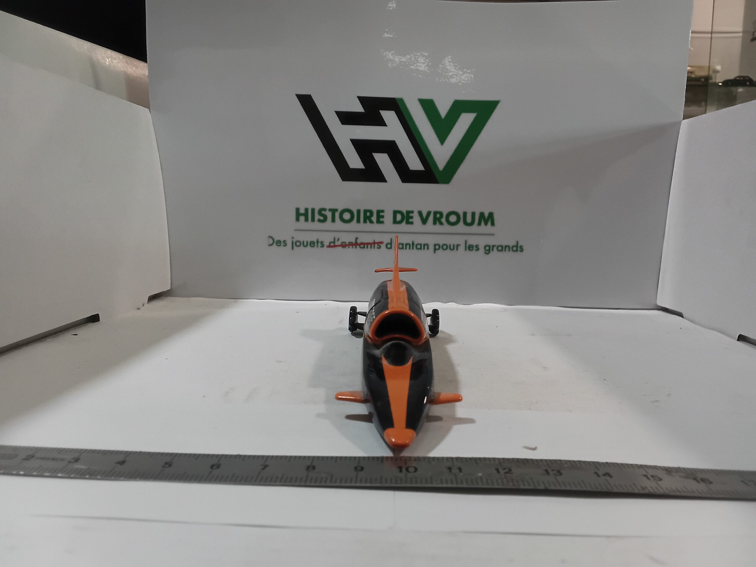 Corgi Ty81002 1/43 Jaguar Orange/Bleue Castrol Edge – Image 7