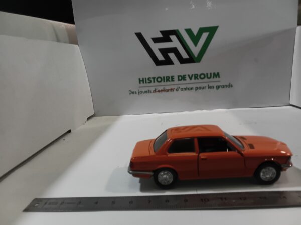 Miniature BMW 320 (E21) Orange - Schuco 1/43 - Sous Vitrine – Image 5
