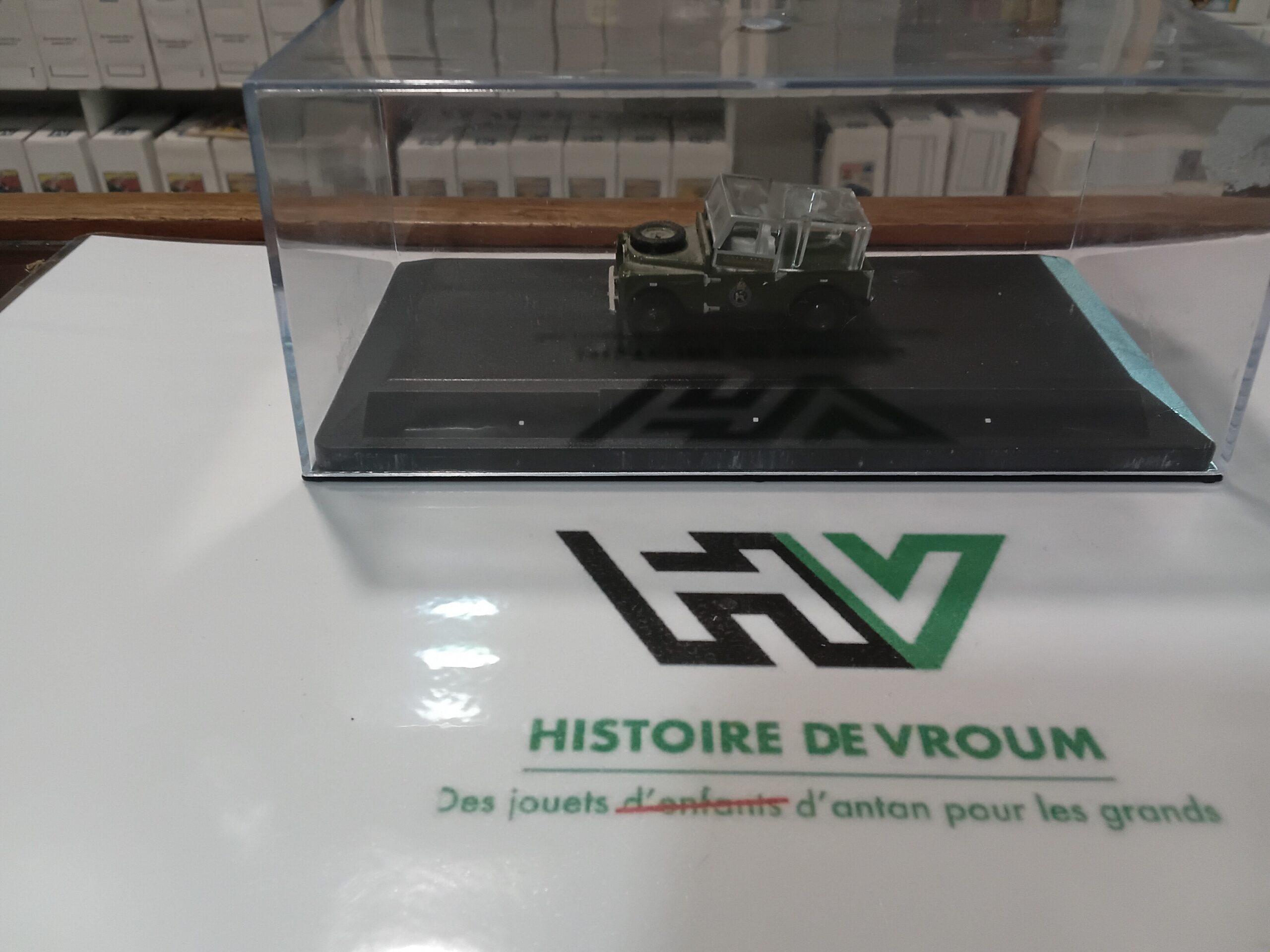 Land Rover Defender 90 1/76 Kaki