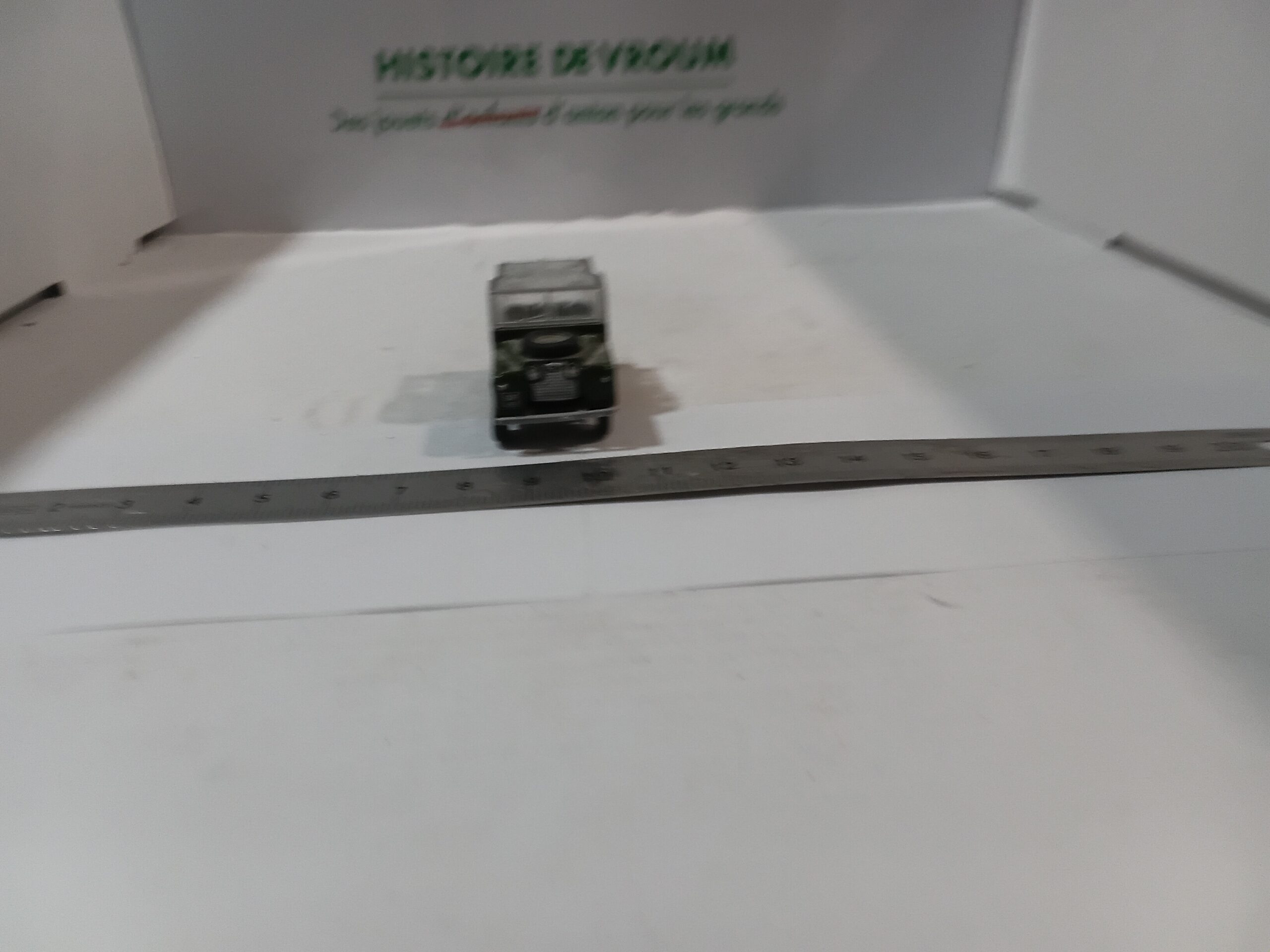 Land Rover Defender 90 1/76 Kaki – Image 7