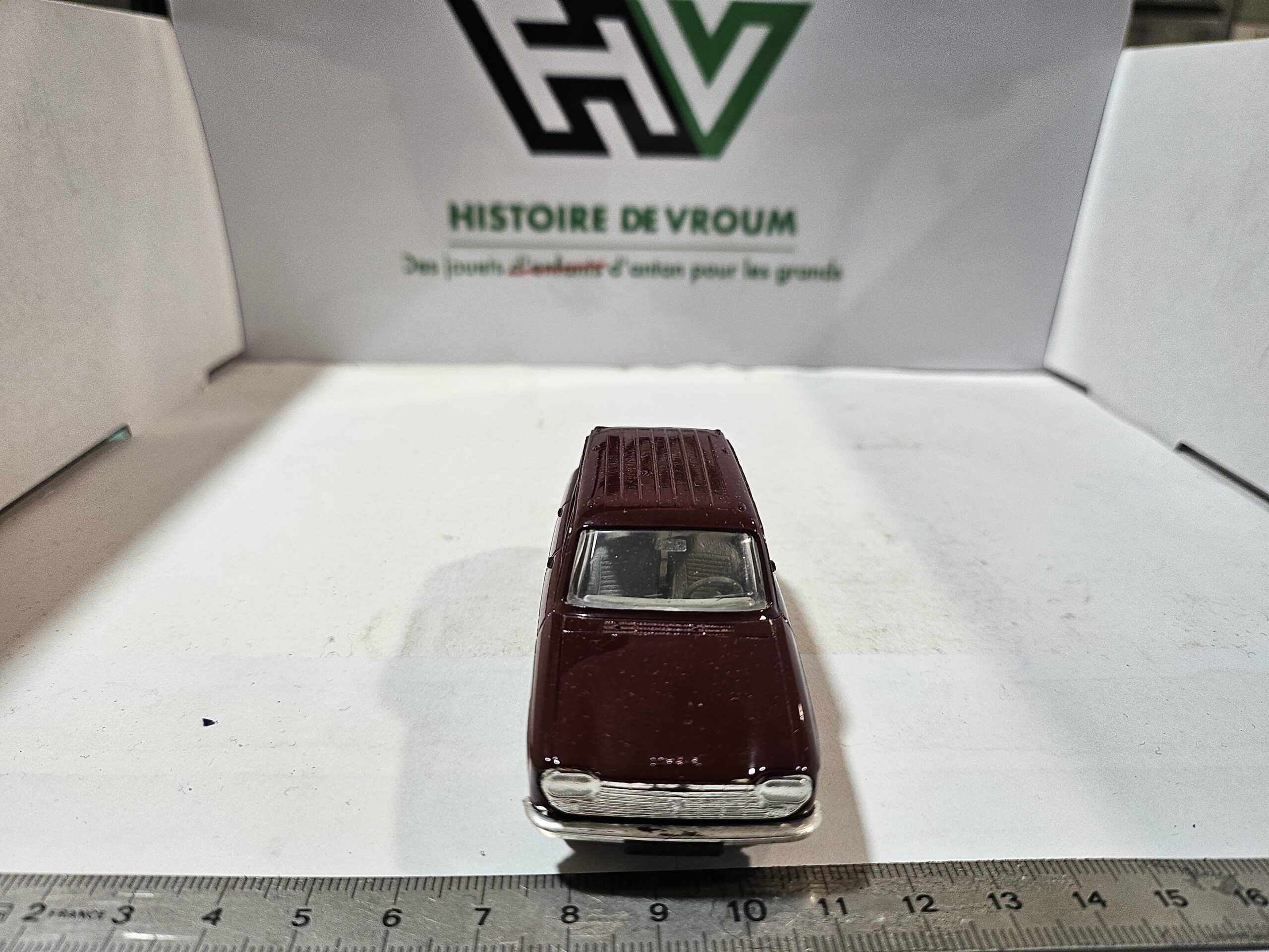 🇫🇷 PEUGEOT 204 Break (1965-1976) - Miniature ELIGOR 1/43 - Rouge Bordeaux – Image 3