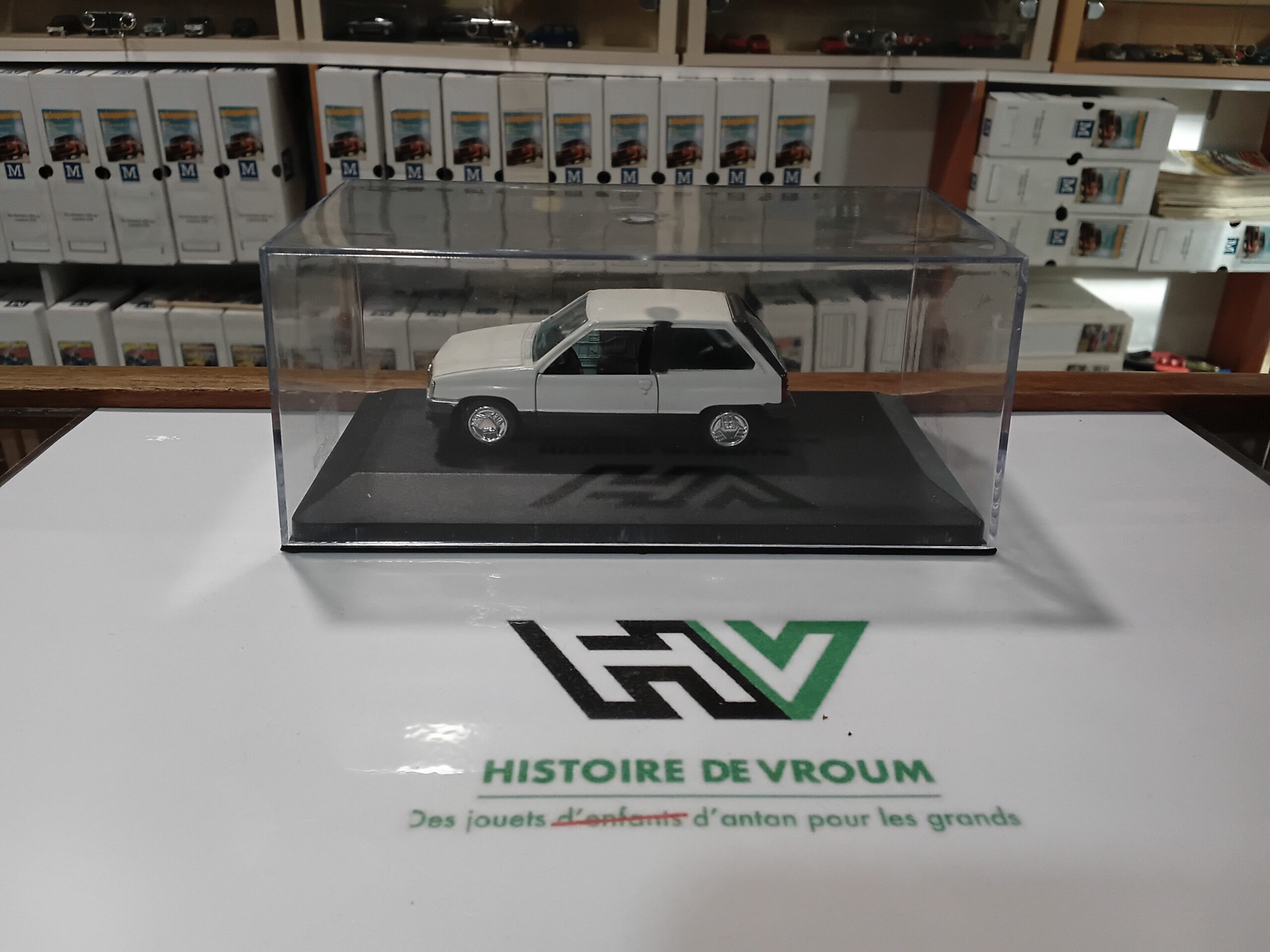 Opel Corsa A SR Blanche 1/43 1159 Gama