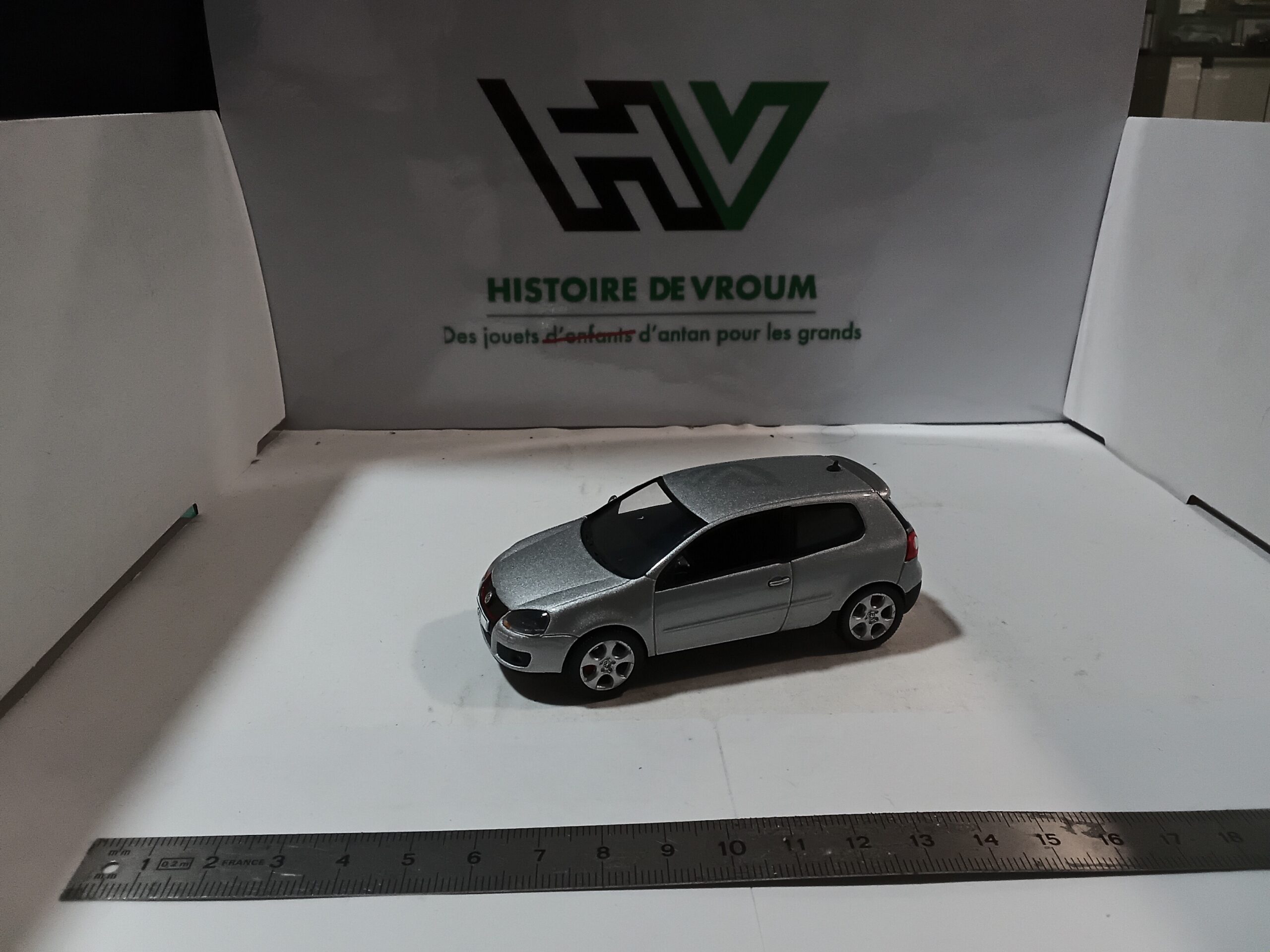 VW Golf GTI Argent 1/43 Norev – Image 5