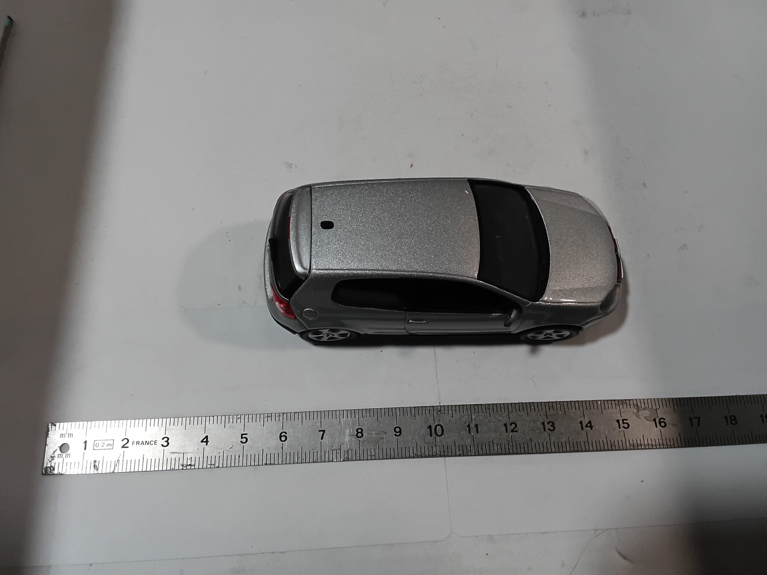 VW Golf GTI Argent 1/43 Norev – Image 7