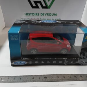 Mercedes-Benz A200 1/43 Rouge Welly Collection