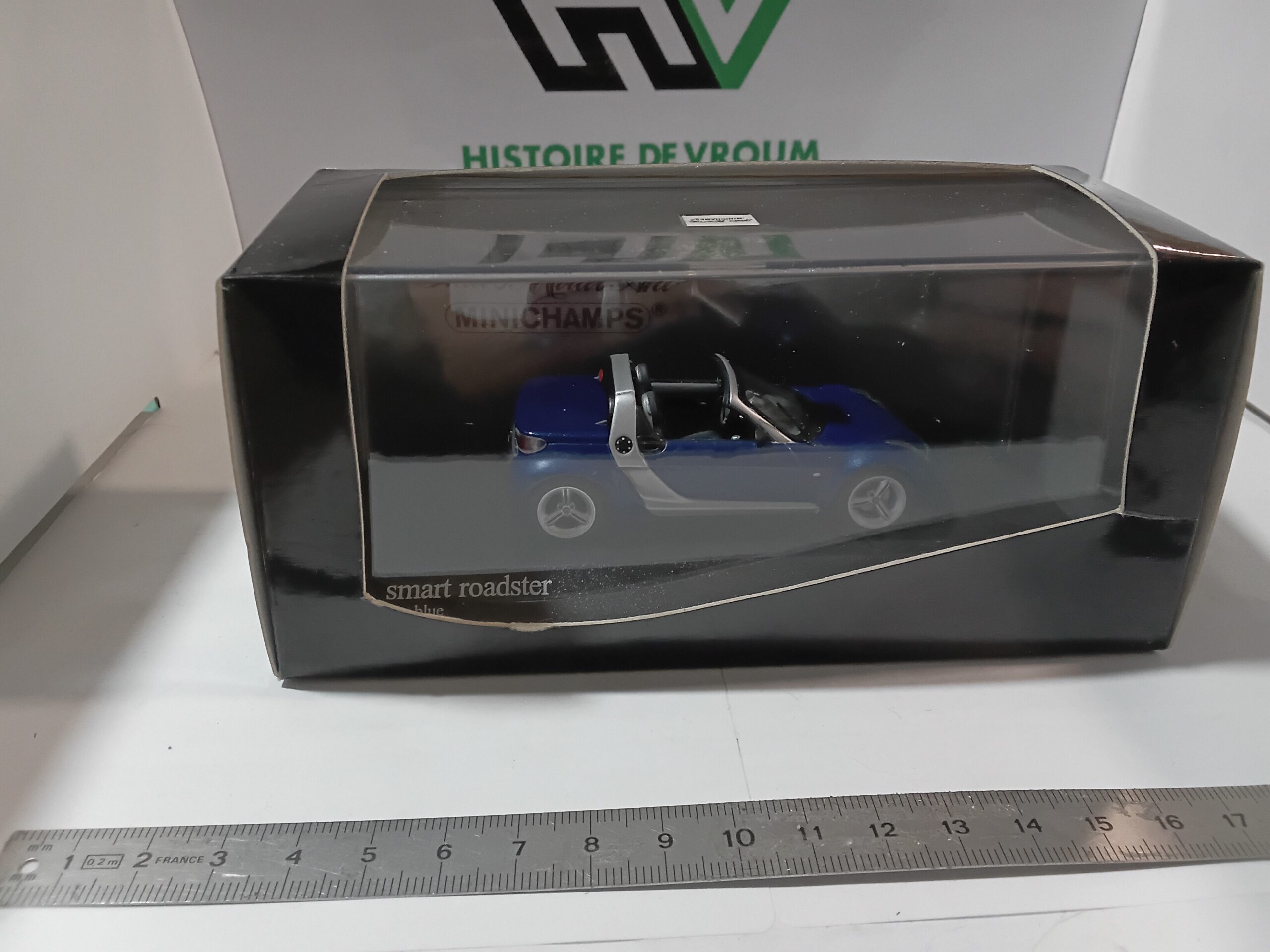 smart roadster coupé bleue 1/43 minichamps