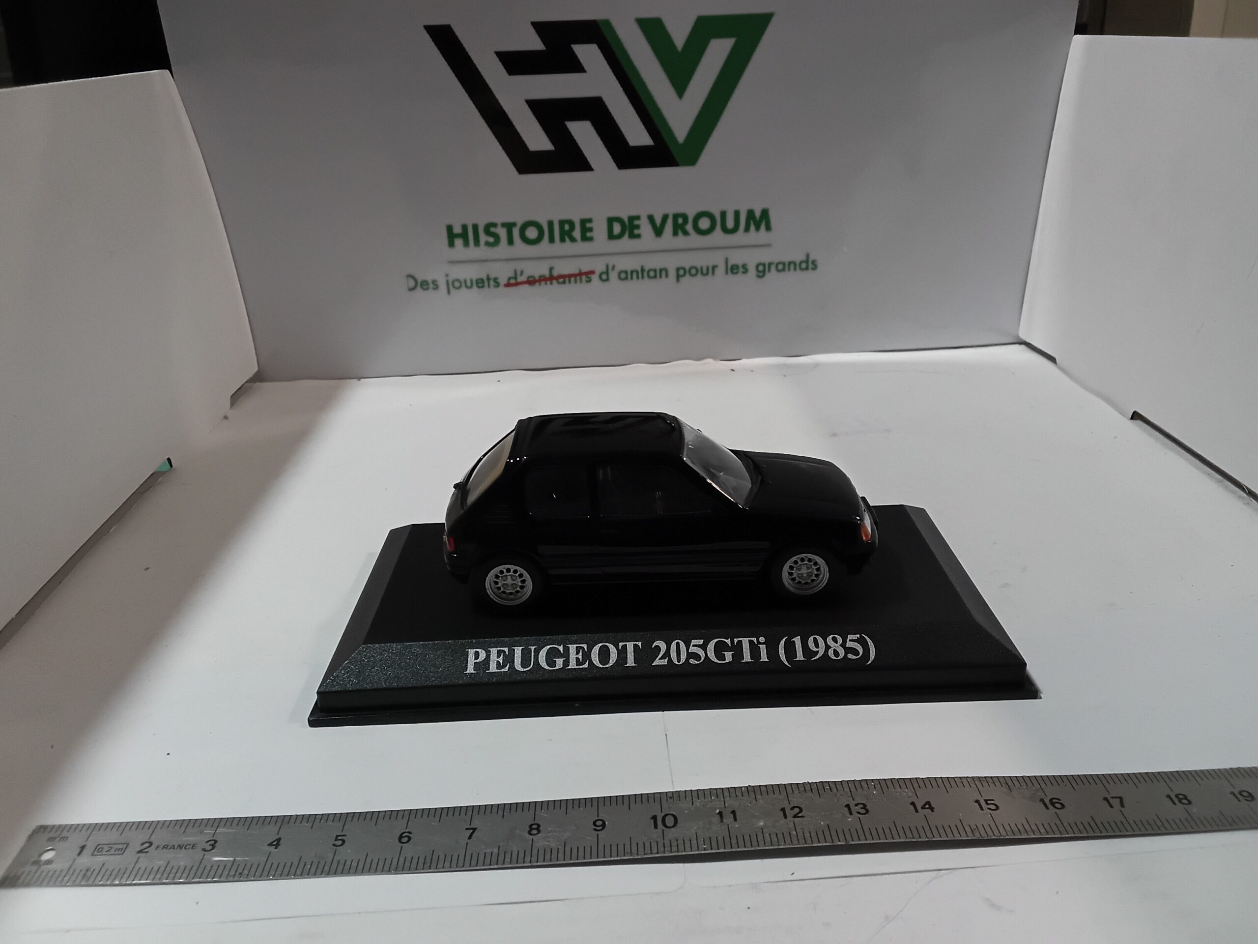 Peugeot 205 GTI 1985 Noire 1/43 – Image 6